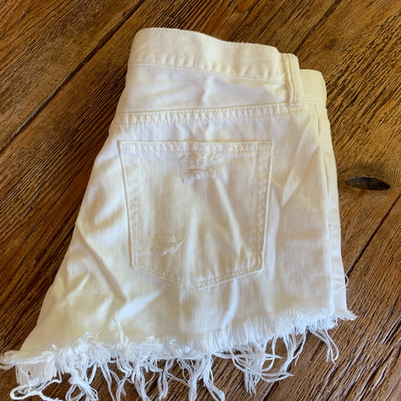 Free People White Shorts Button Fly Size 27 With Fraying - Picture 5 of 5